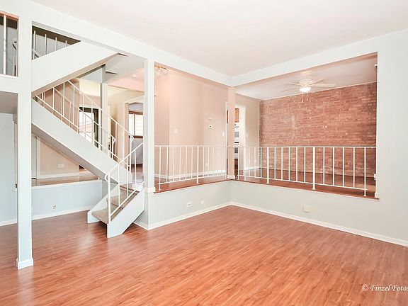 4th image of 75 Mariner Ln #75