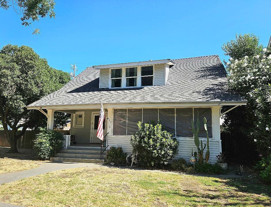 1st image of 622 Oak St