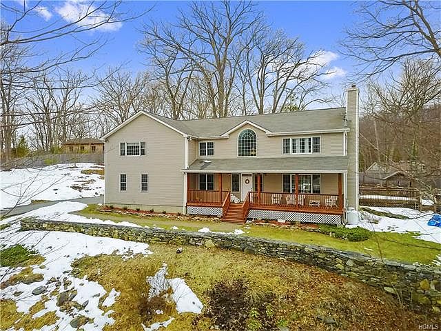 1st image of 21 Drew Ln