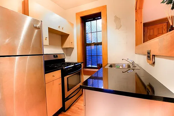 Rented by Sunshine Management Group, LLC | media 4