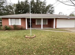 255 Dobbyn St, Bridge City, TX 77611