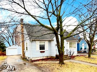 712 S 4th St, Dekalb, IL 60115