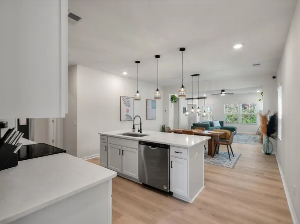 181 Surfbird Rd, Summerville, SC 29486