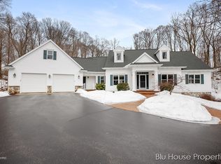 8986 Sorrento Ridge Dr SE, Byron Center, MI