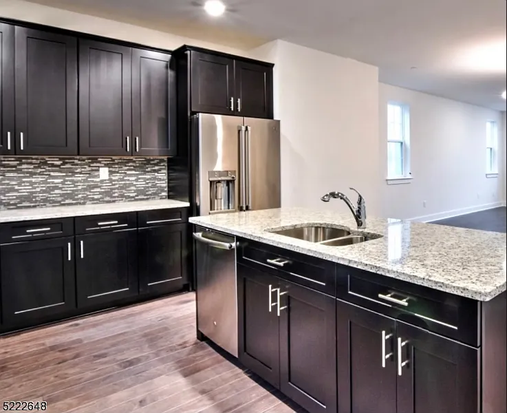 3 bed, 3.5 bath, $4,200 — Photo 2