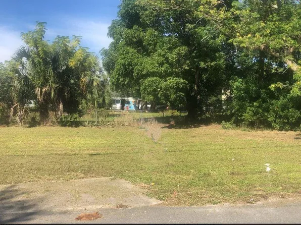 939 SE Bayou Avenue, Stuart, FL 34994