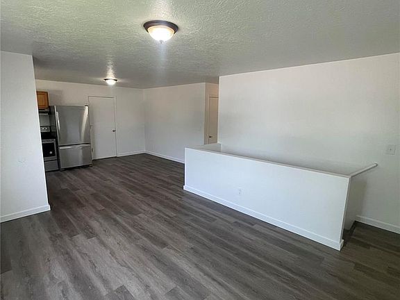 2nd image of 2427 Aspen Avenue