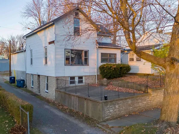 256 E Maple St, Wabash, IN 46992