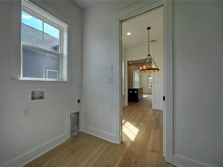 1010 Grant Wood Ave — Photo 23