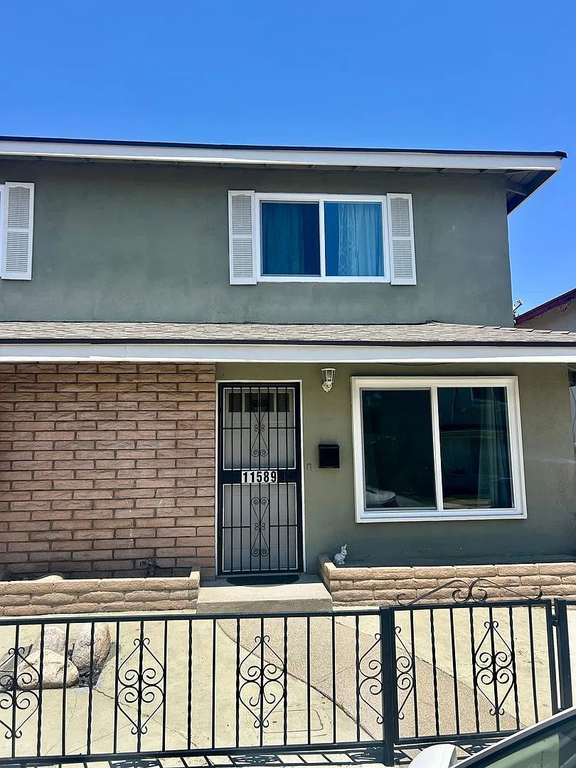 11587Celi — Photo 2