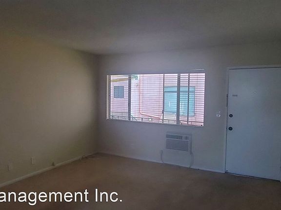 4th image of 4458 Woodman Ave #7