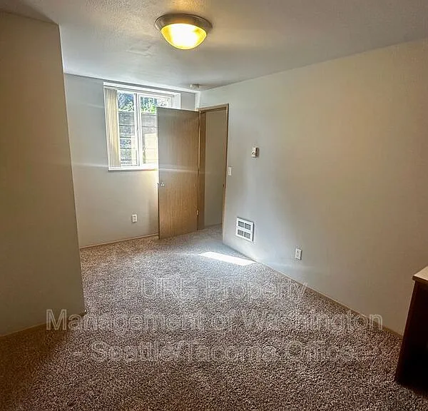 702 119th St S #B — Photo 9