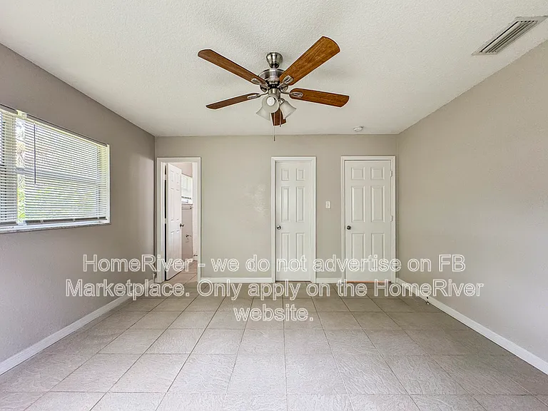 4407 Pompano Dr — Photo 14