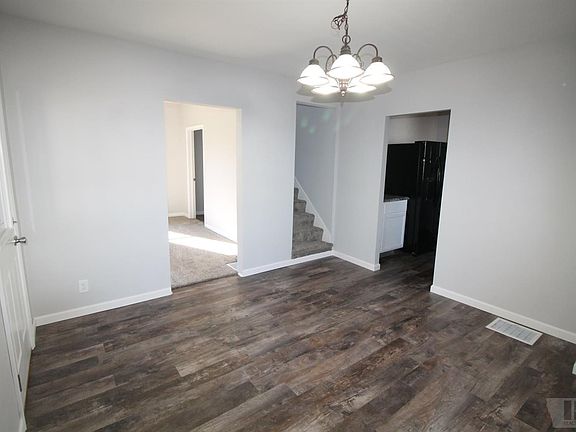 5th image of 606 N 11th St