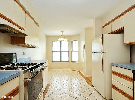 5th image of 745 Old Creek Ct #80-1