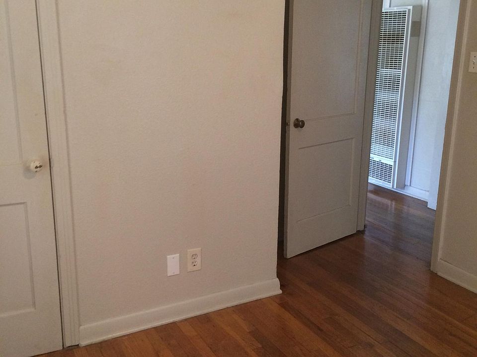1st image of 1917 Brazos St APT B