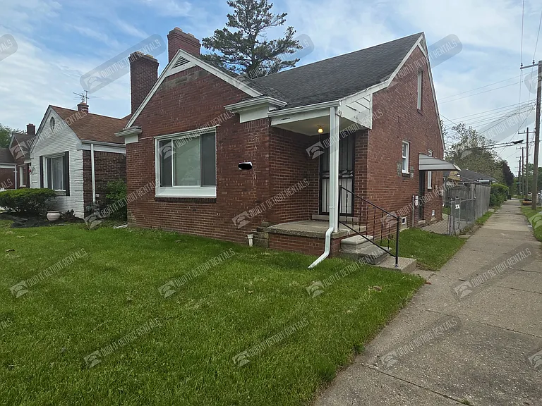 16600 Carlisle St — Photo 2