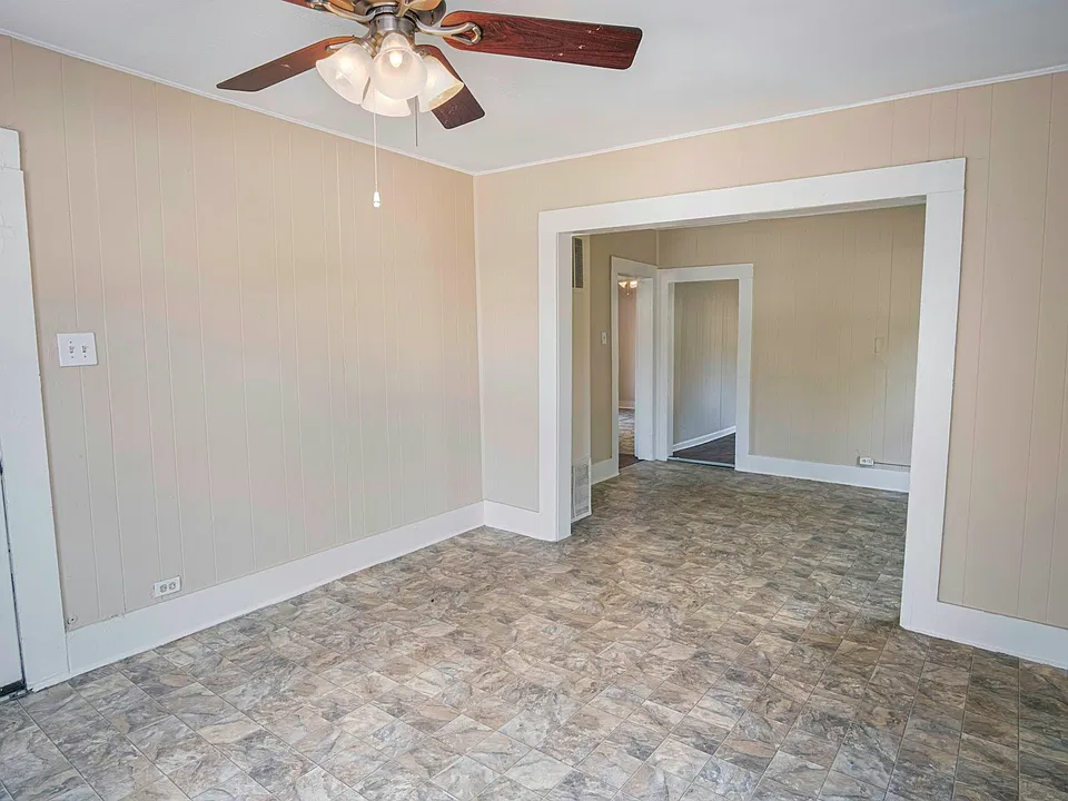 610 Belmont