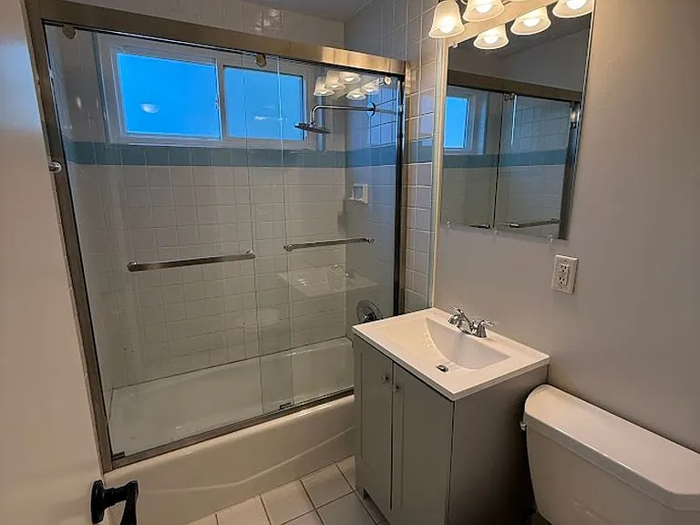 15148 Oro Grande St — Photo 44