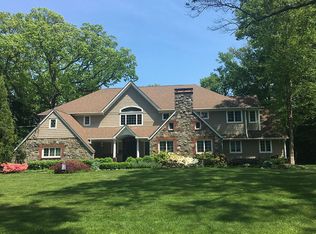 381 Pinewood Dr, Wyckoff, NJ