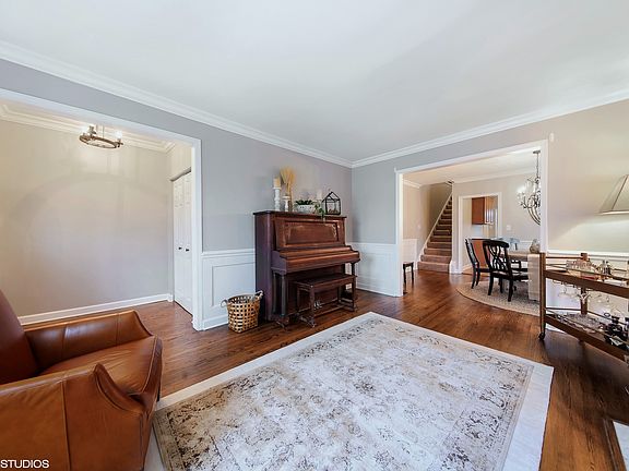 5th image of 4639 Lawn Ave
