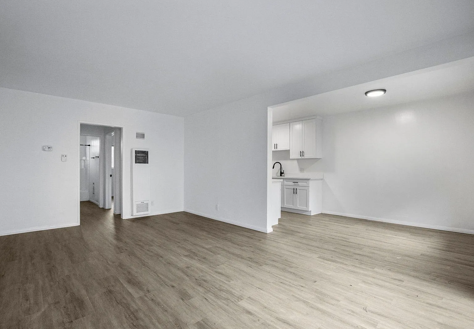 1 bed, 1.0 bath, $1,599 — Photo 2