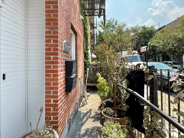 169 Sackett Street image 26 of 27