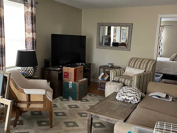 3rd image of 2920 Pawtucket Ave #2910B