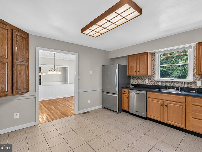 1527 Cold Bottom Rd — Photo 8
