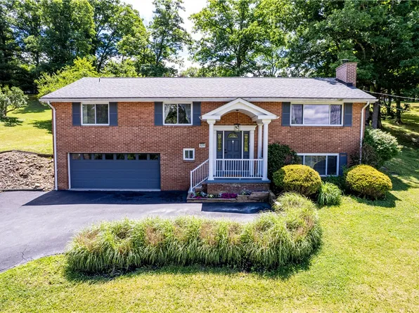 109 Westview Dr, Ligonier, PA 15658