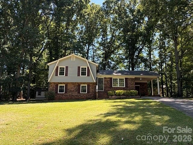 1st image of 4617 Oakwood Cir