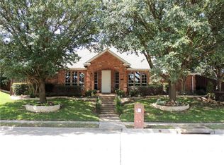 998 Regency Dr, Lewisville, TX 75067