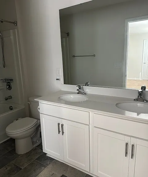 103 Gregory Ct — Photo 12