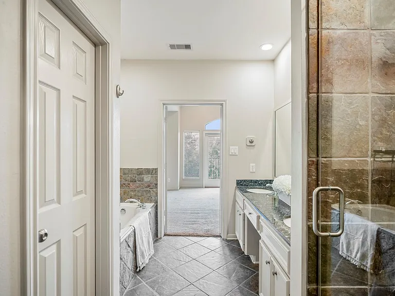 2719 La Branch St — Photo 35