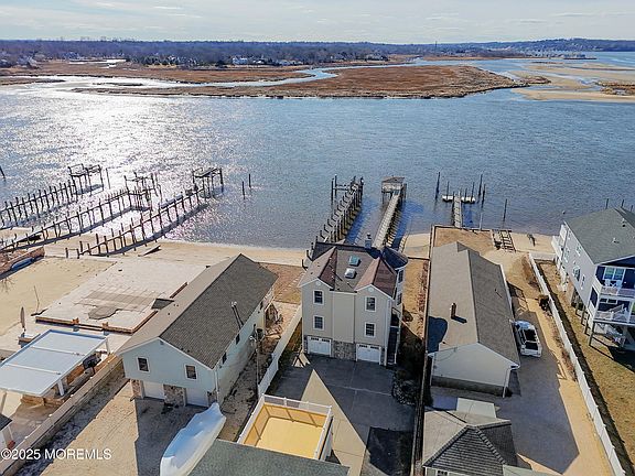 3rd image of 630 Ocean Ave