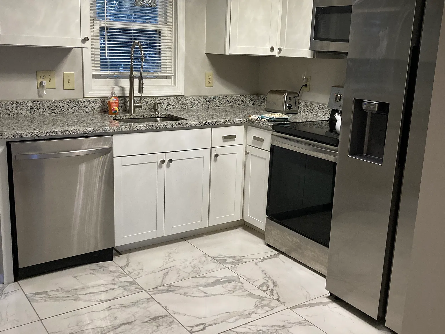 63 Stonegate Ln — Photo 1