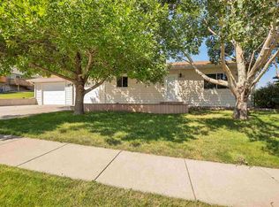 3617 Hemlock St, Rapid City, SD 57701