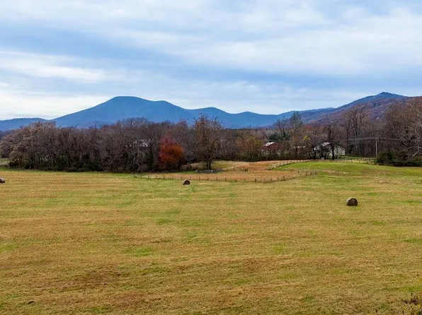 Glenthorne Loop, Nellysford, VA 22958