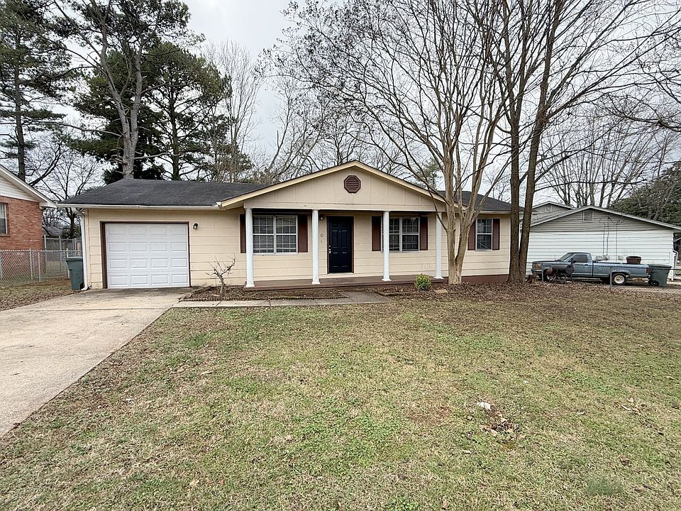 1st image of 640 Dawson Ter NW