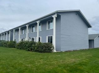 2002 E Division St #B, Mount Vernon, WA 98274