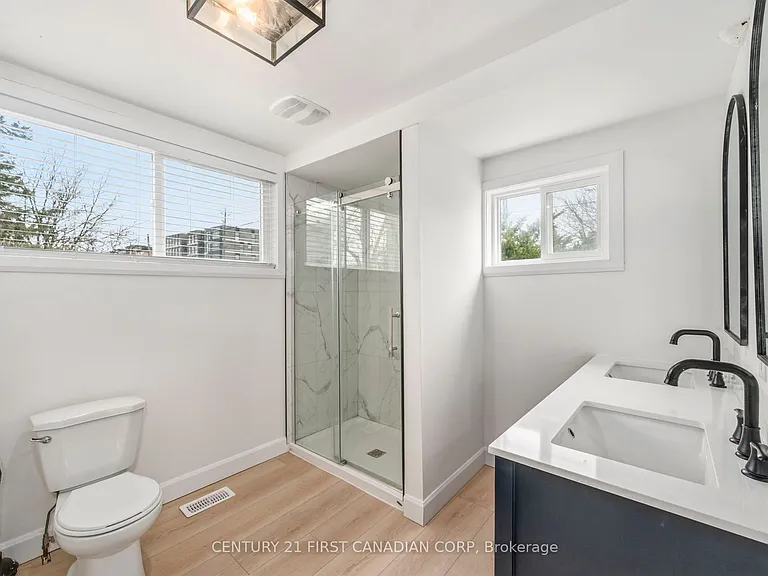 1326 Commissioners Rd W — Photo 15