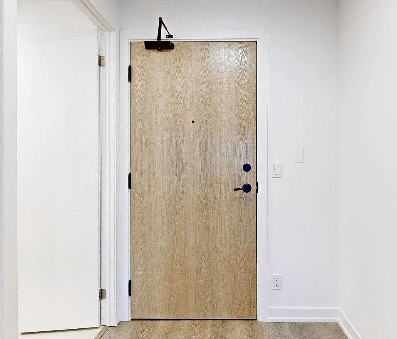 2 bed, $2,300 — Photo 2