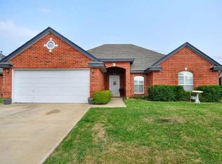 8353 Emerald Cir, North Richland Hills, TX 76180
