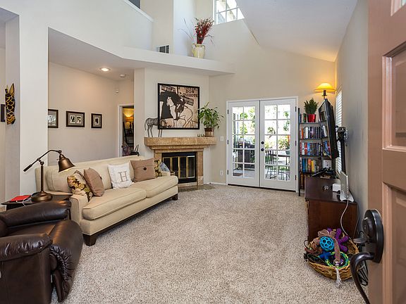 3rd image of 833 Riverrock Cir