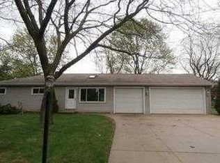 5050 S 69th St, Greenfield, WI 53220