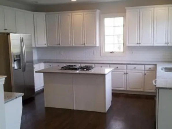 130 Inverness Dr, Blue Bell, PA 19422