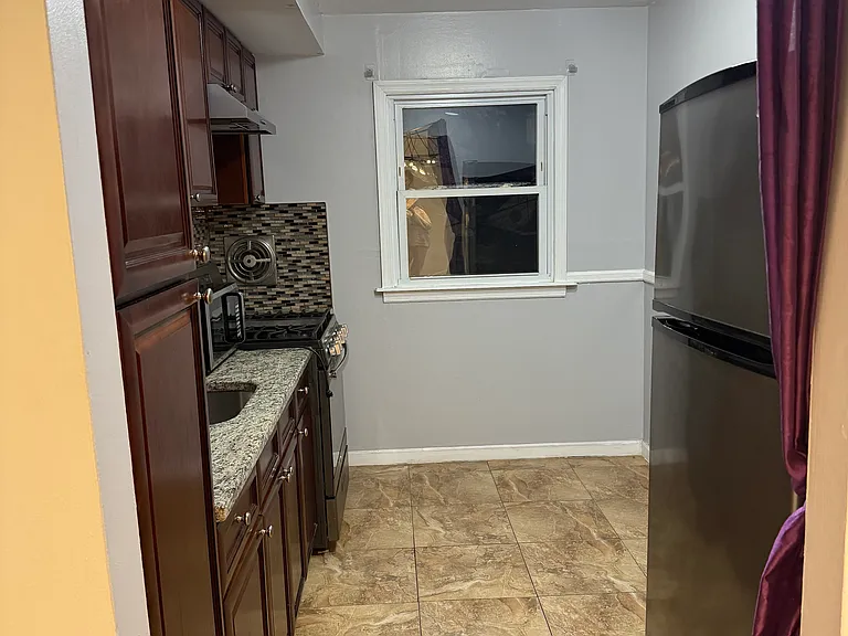 10 Briarwood Rd #2 — Photo 17