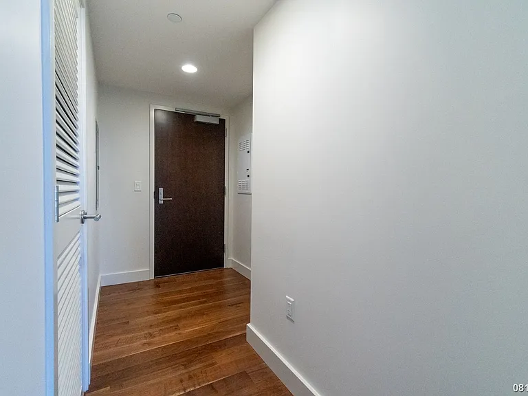 1189 Waimanu St #2006 — Photo 3