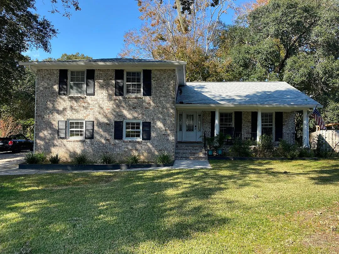 4 bed, 2.5 bath, 1850 sqft, $3,500 — Photo 1