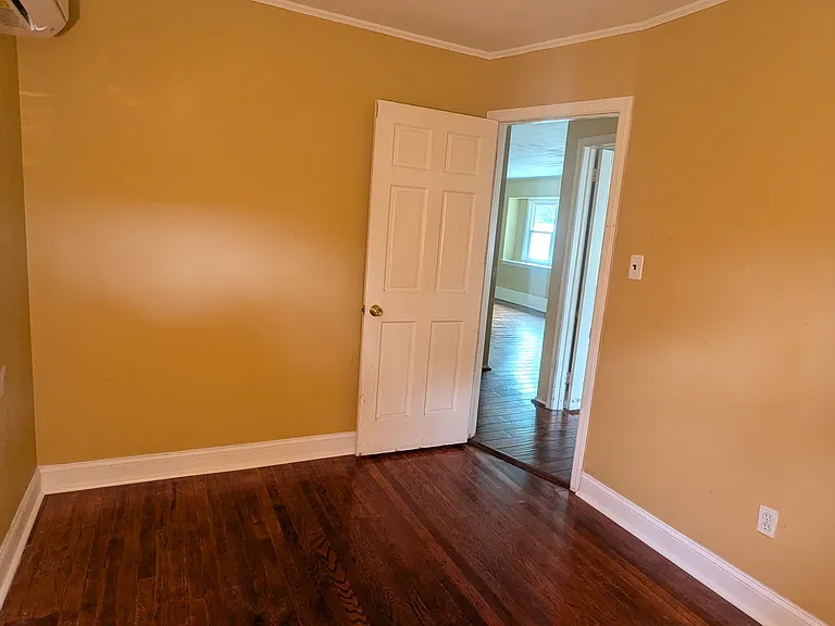 53 Odaniel Ave — Photo 13